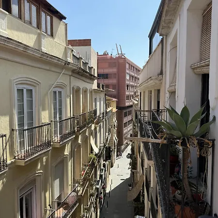 Modern Charm In Barrio * لقنت