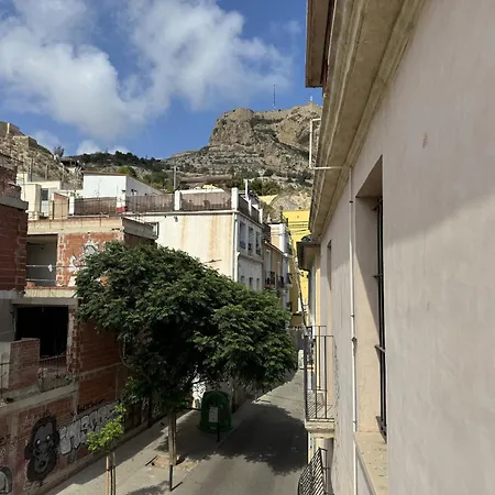Modern Charm In Barrio * لقنت
