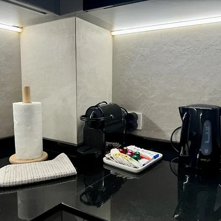 Apartment Modern Charm In Barrio Alicante