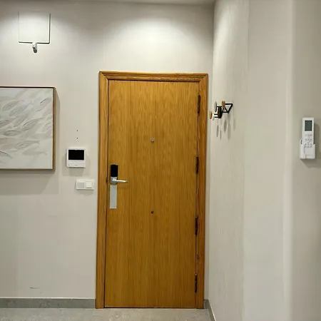 Appartamento Modern Charm In Barrio Alicante